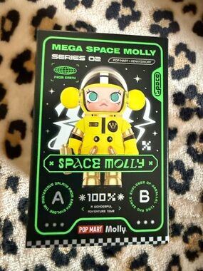 Pop Mart Space Molly Mega Space Molly Series 2-B Blind Box